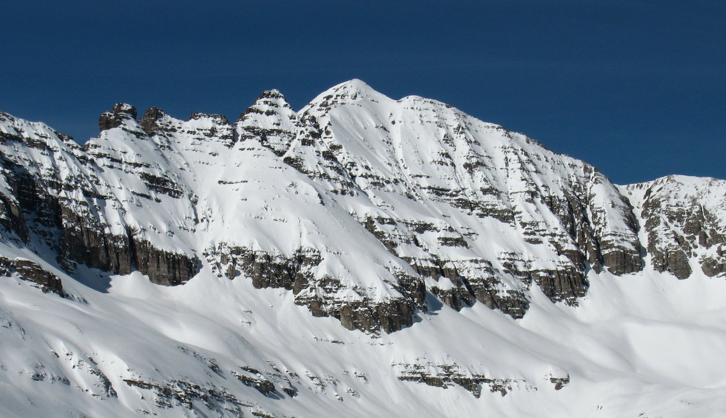 Castle east face ski 31