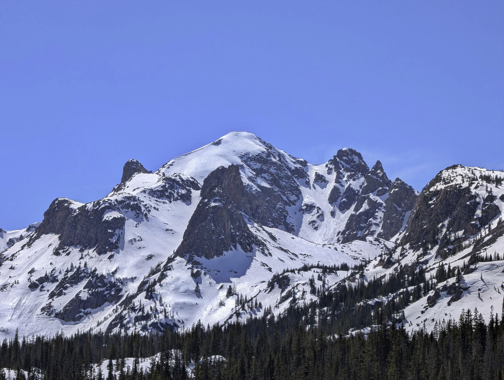 Snow hail ski 38