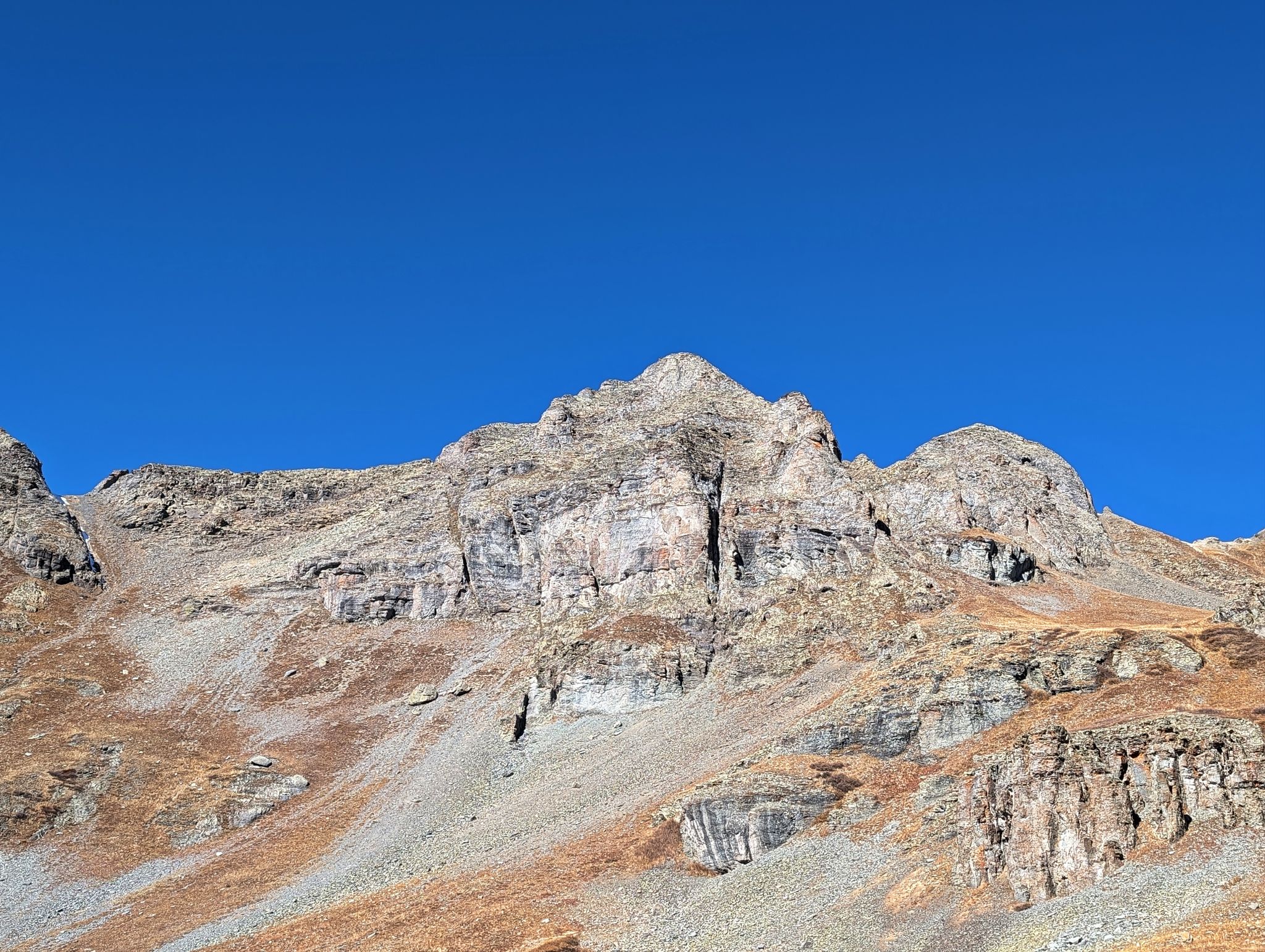 Middle point 04