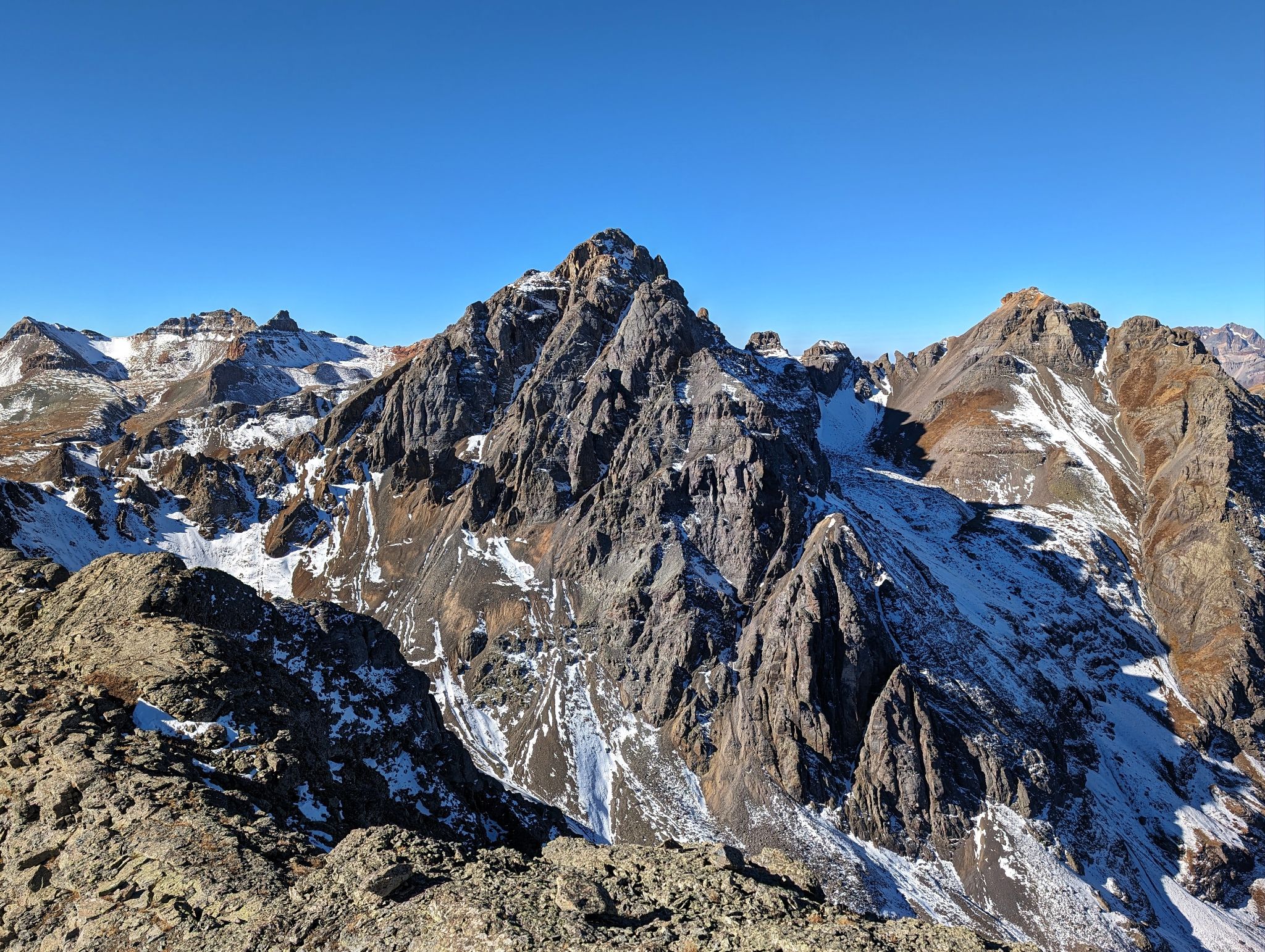 Middle point 09