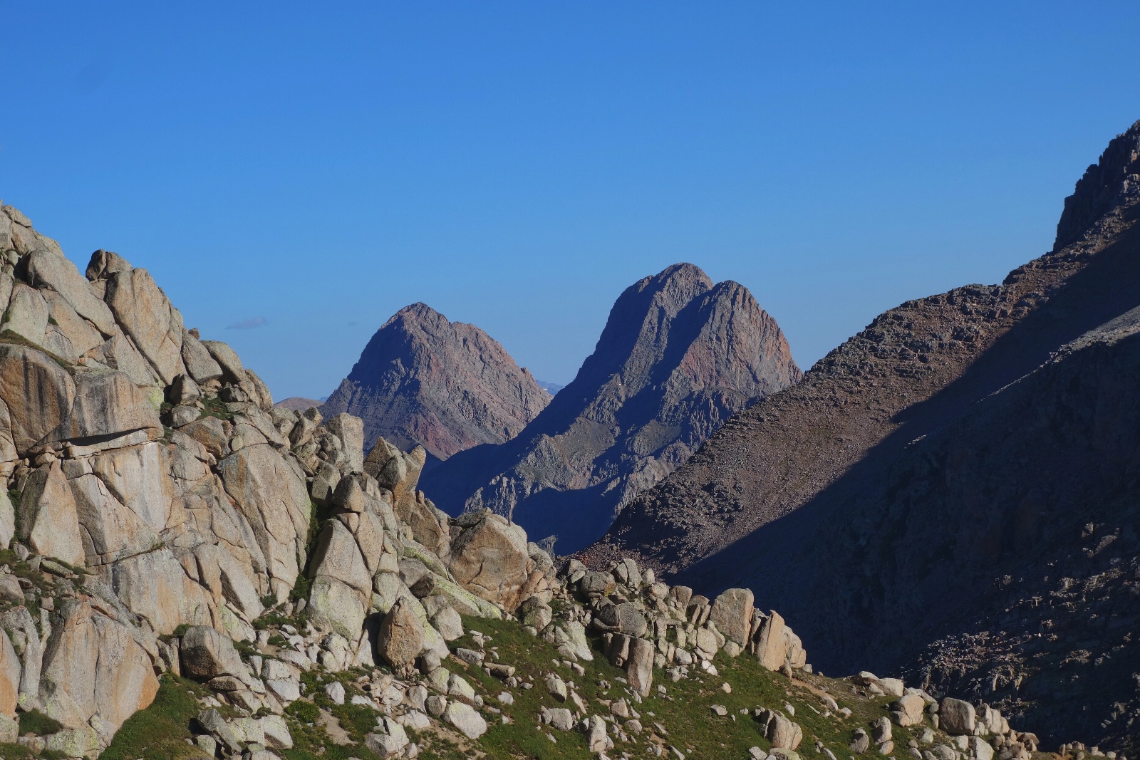 Jagged mountain 1 06