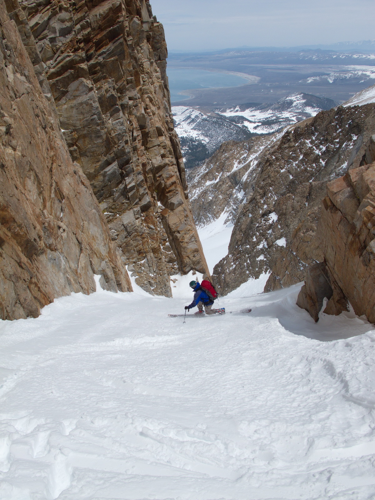 Dana 25