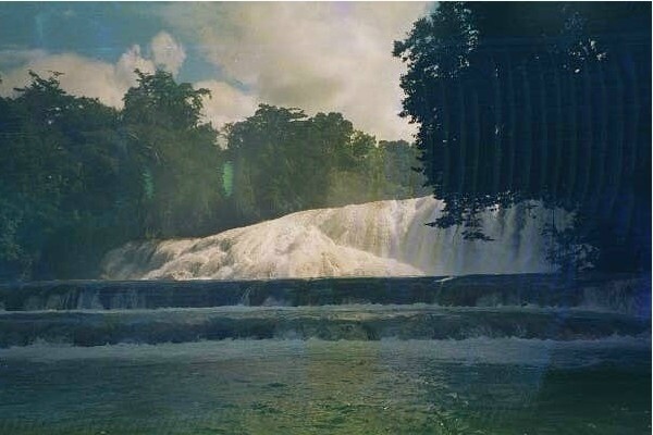 Aguaazulfalls 1