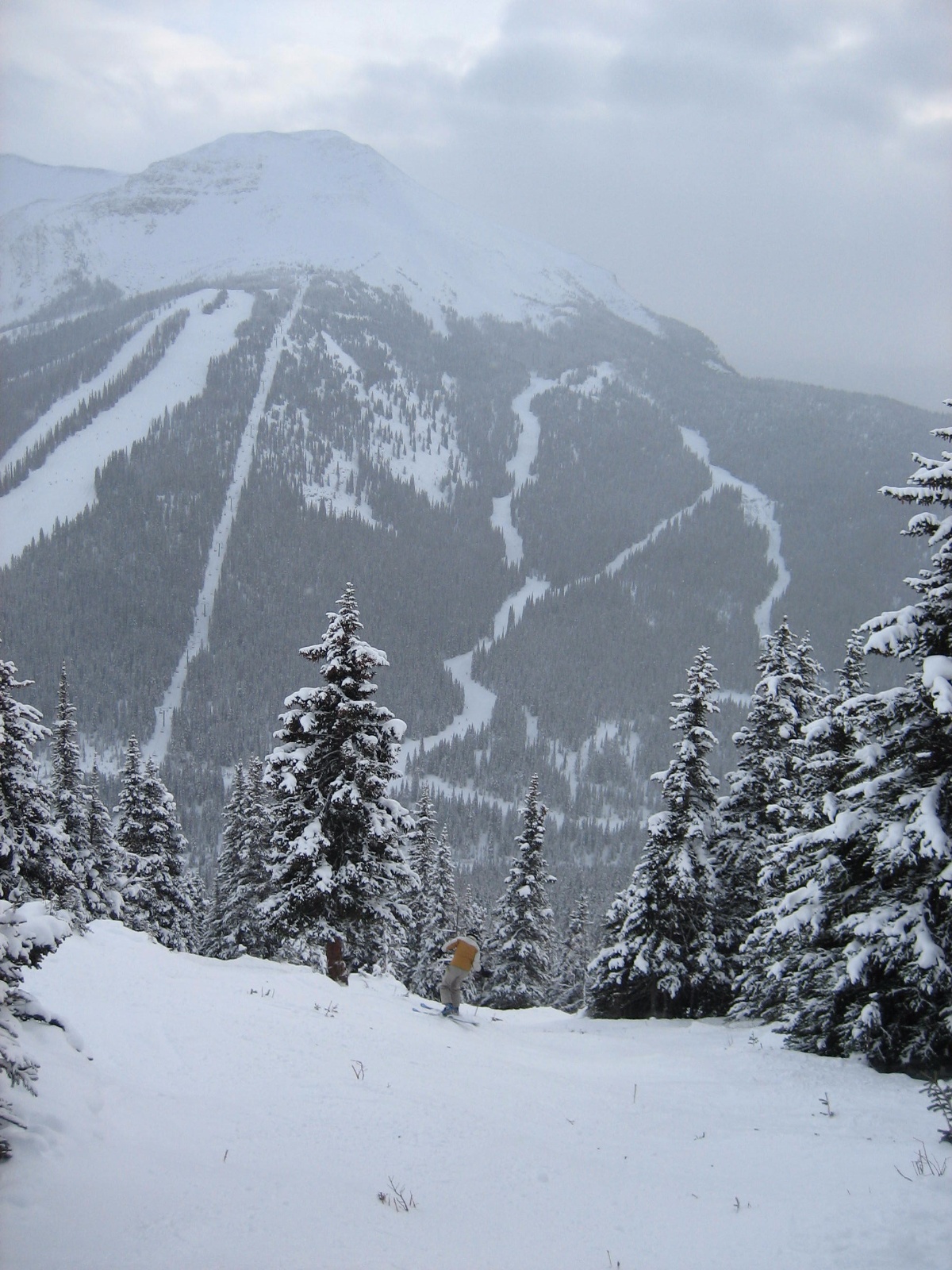 Lakelouise dh 0018